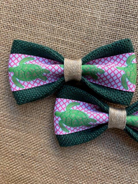 Green Turtles Pink Background on Green Burlap