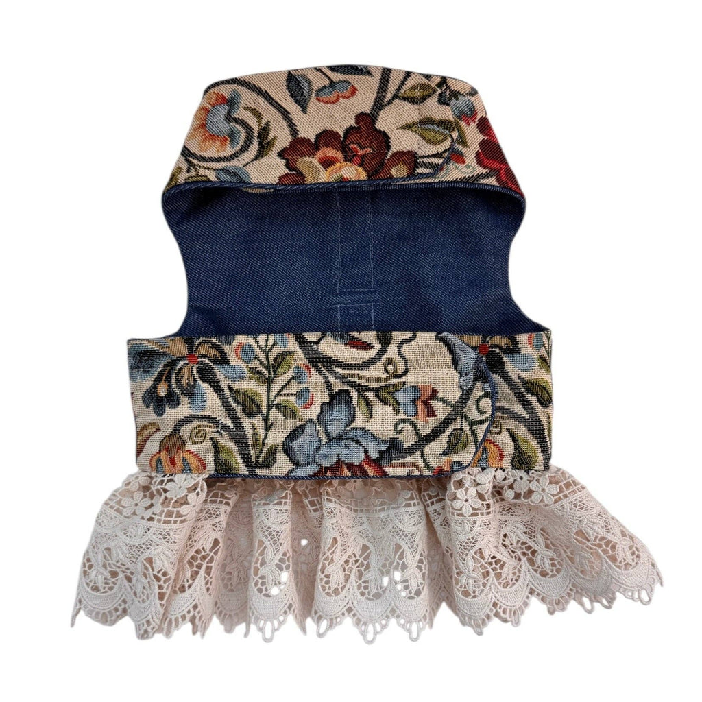Tapestry Lace Harness