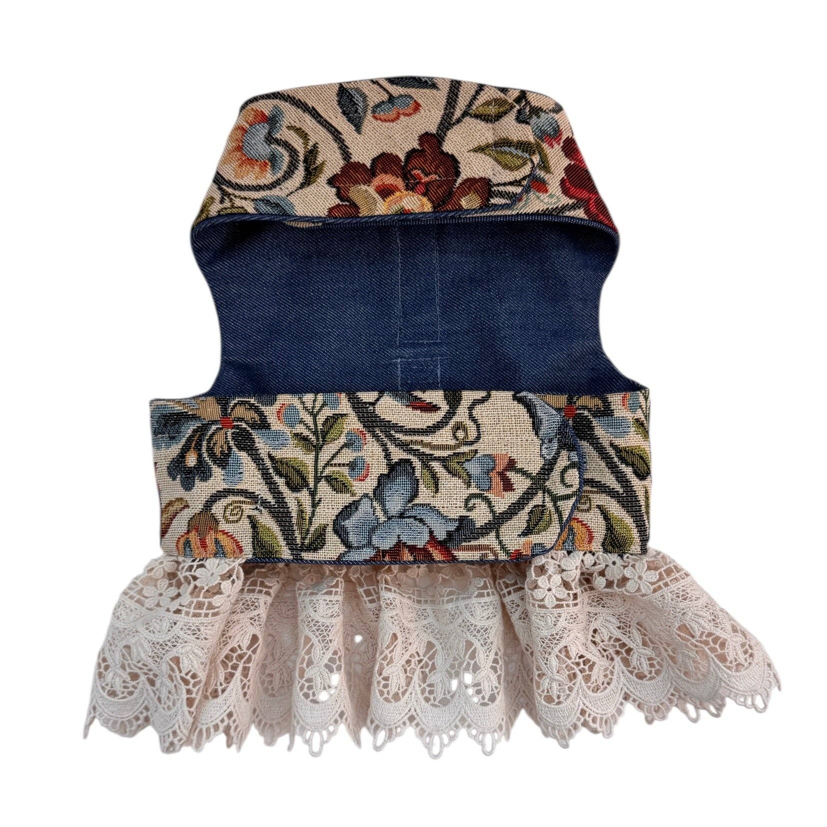 Tapestry Lace Harness