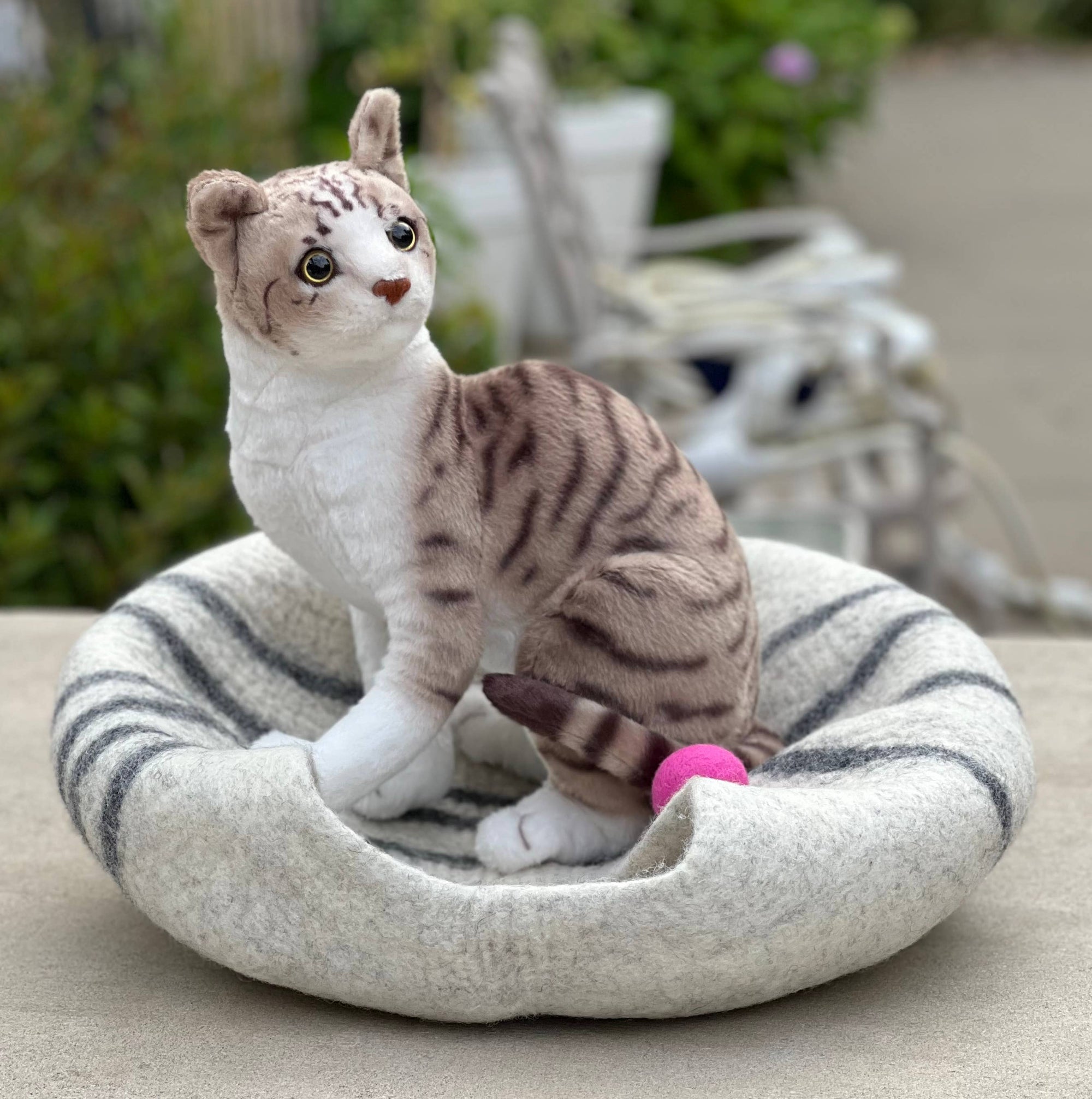 Hand Made Felt Wool Cat Cave / Cat Bed / Warm Cat House