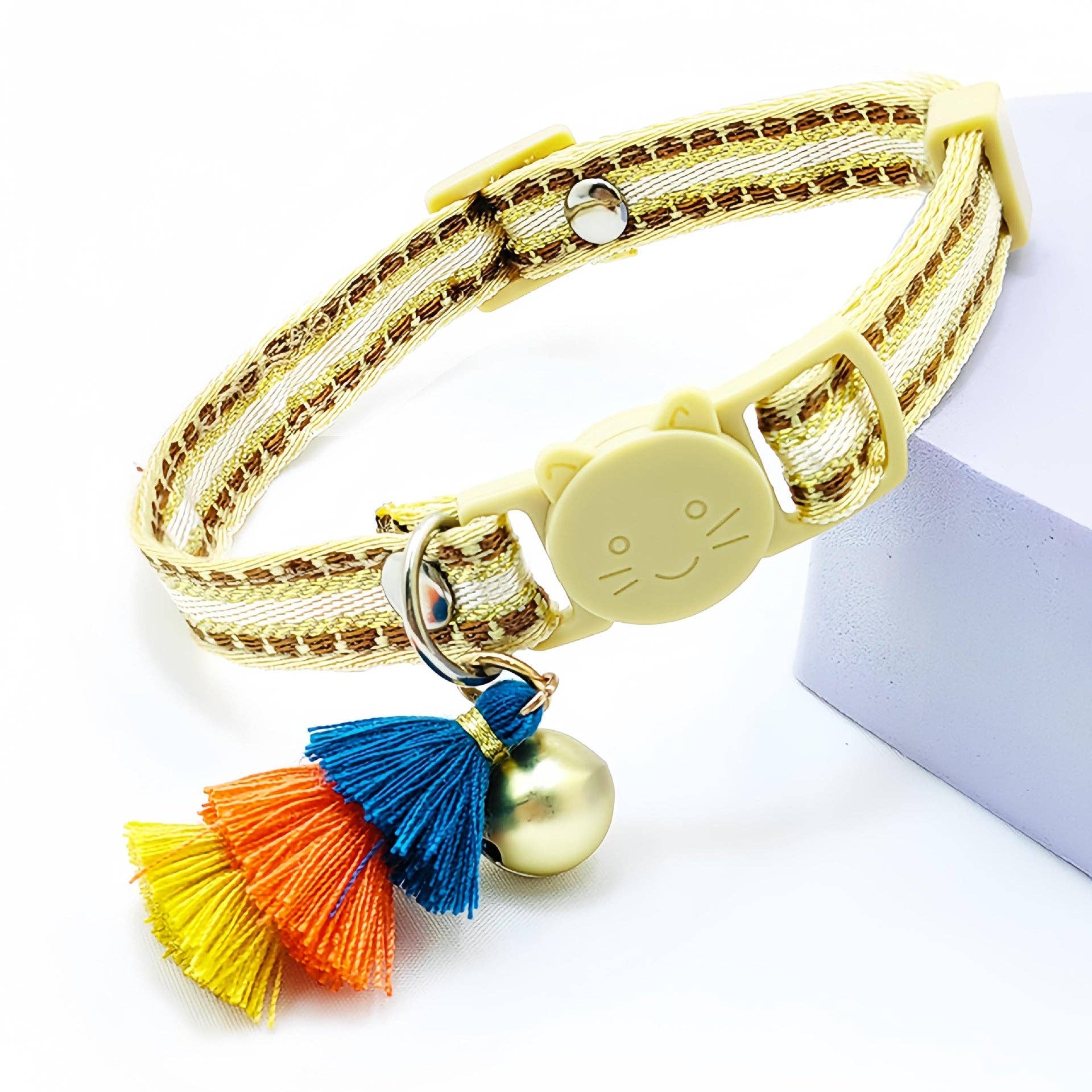 Mokka - Embroidered Cat Collar