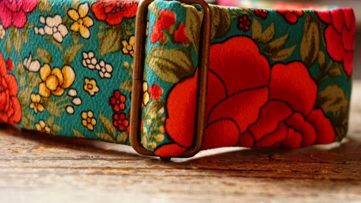 Handcrafted collar