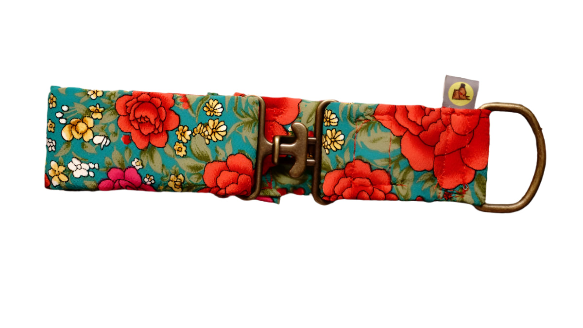 Handcrafted collar