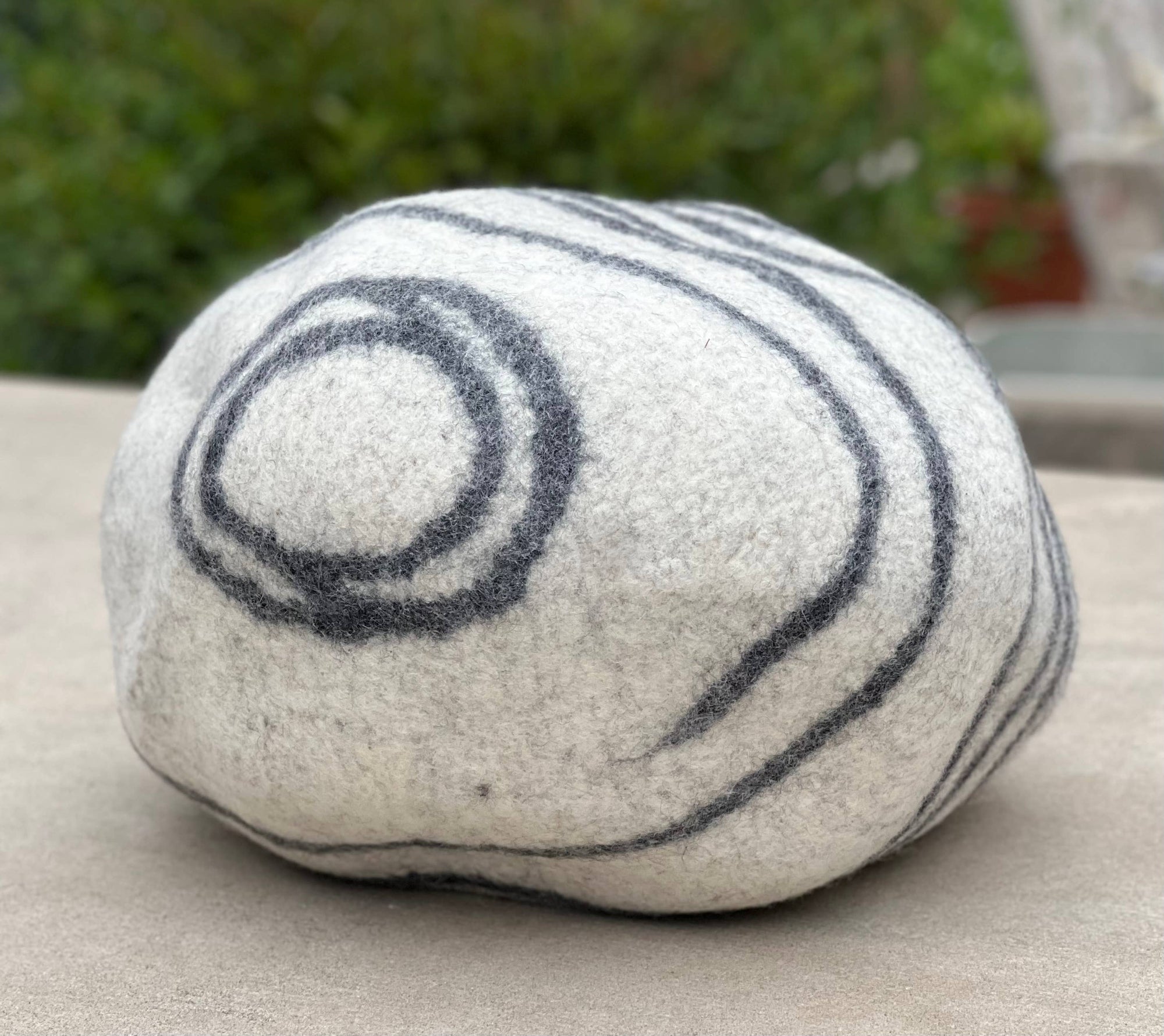 Hand Made Felt Wool Cat Cave / Cat Bed / Warm Cat House