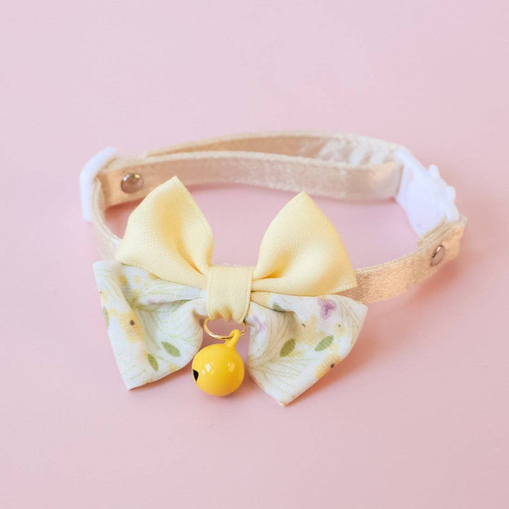 Mokka - Floral Double Bow Cat Collar – Soft, Adjustable, and Adorably Elegant