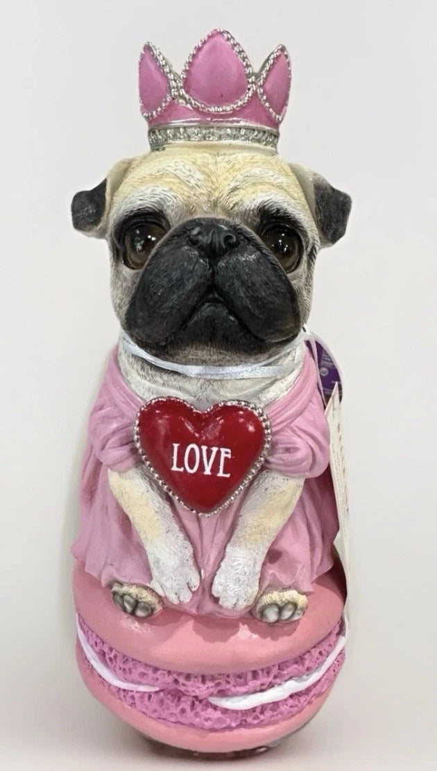 Macaroon Pug